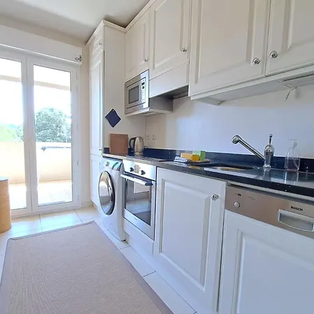 3br In With Swimming Pool Terraces Parking & Ac - Benakey Appartement *